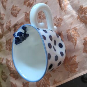 Teacup Collectible Delft Blue Goebel Frog Porcelain Teacup Blue and White